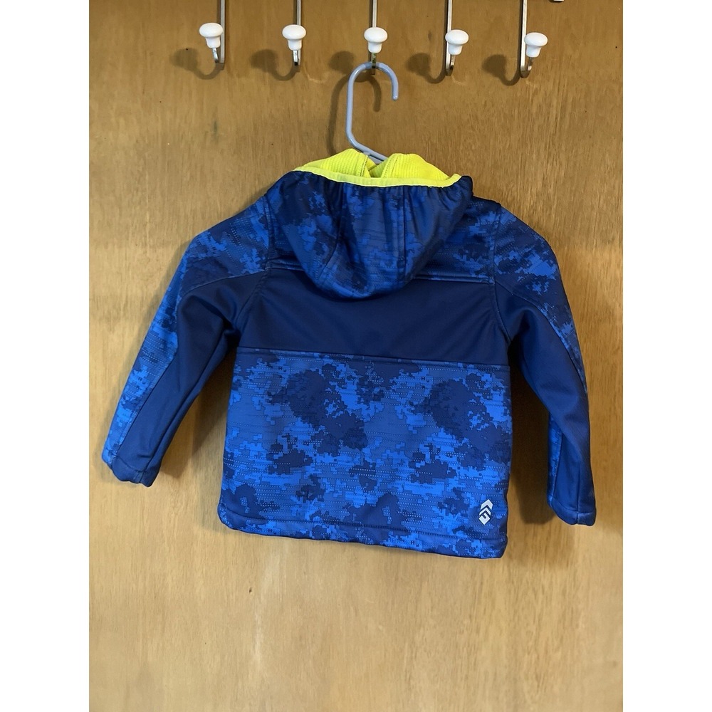 Free Country Boys Softshell Jacket Size 4 Hooded Outdoor Coat - Picture 2 of 4